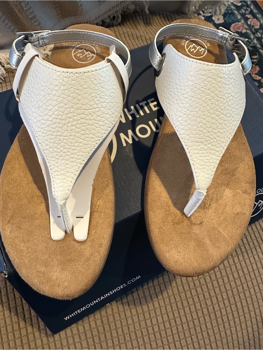 White Mountain “London” Sandals (9) NEW!